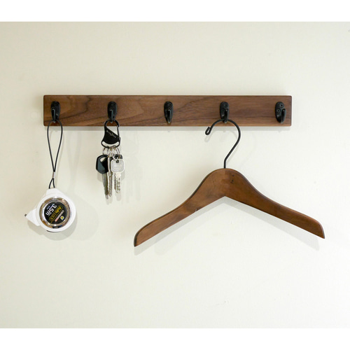 ウォールナット無垢材の5連ウォールフック キーフック 壁掛け