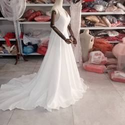 エレガント ウエディングドレス キャミソール  Vネック  ロングトレーン花嫁/結婚式 3枚目の画像
