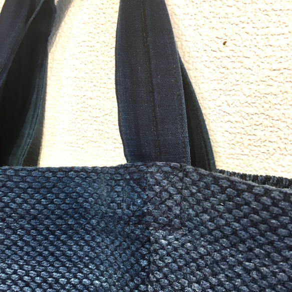 [A5 兼容] [散步] 靛藍染色刺子劍道磨損重製迷你手提包 24 第3張的照片