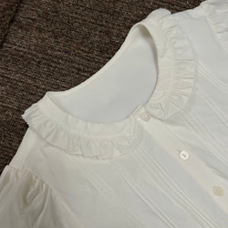 白色荷葉領連衣裙|洋裝|夏款|Sora-944 第18張的照片
