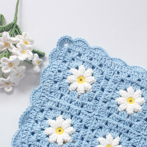 薔薇モチーフ 手編み ひざ掛け ブランケット ブルー 水色 ウール 手編みモチーフばらのブランケット（ひざ掛け・おくるみ・ベビー