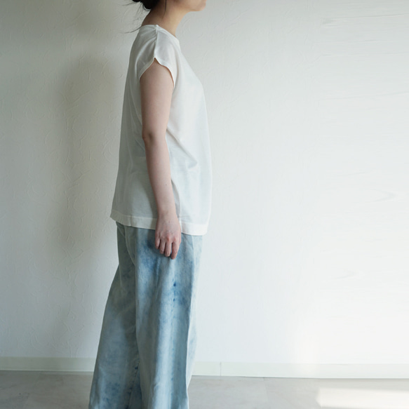 【シルクのような肌ざわり】便利な綺麗目デザインTシャツ（ホワイト） 【プレミアム素材・日本製】 Nanafu カットソー 2枚目の画像
