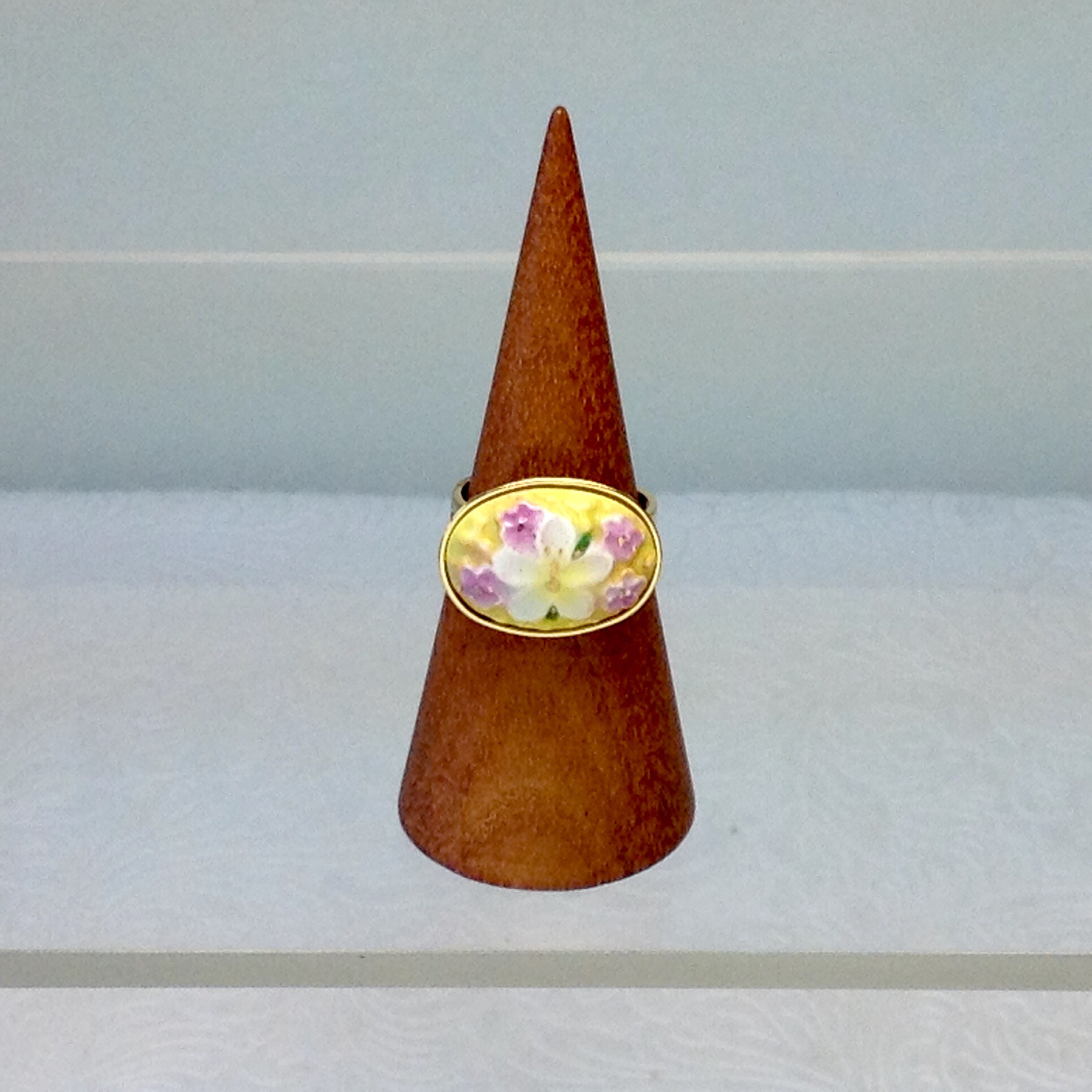 「レトロな小花リング」イエロー系 No.5293-３