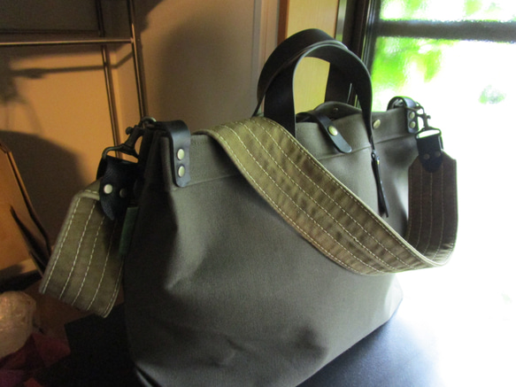 軍　　手持ちかばん　鞄　迷彩　オマケ付き Amazon.co.jp: アルファックス AWAT(アワット) マルチメッシュ S