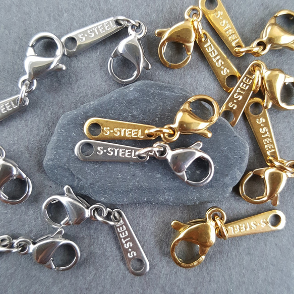 [4pcs] オール サージカルステンレス カニカン S.STEEL刻印プレート  ニッケルフリー 1枚目の画像