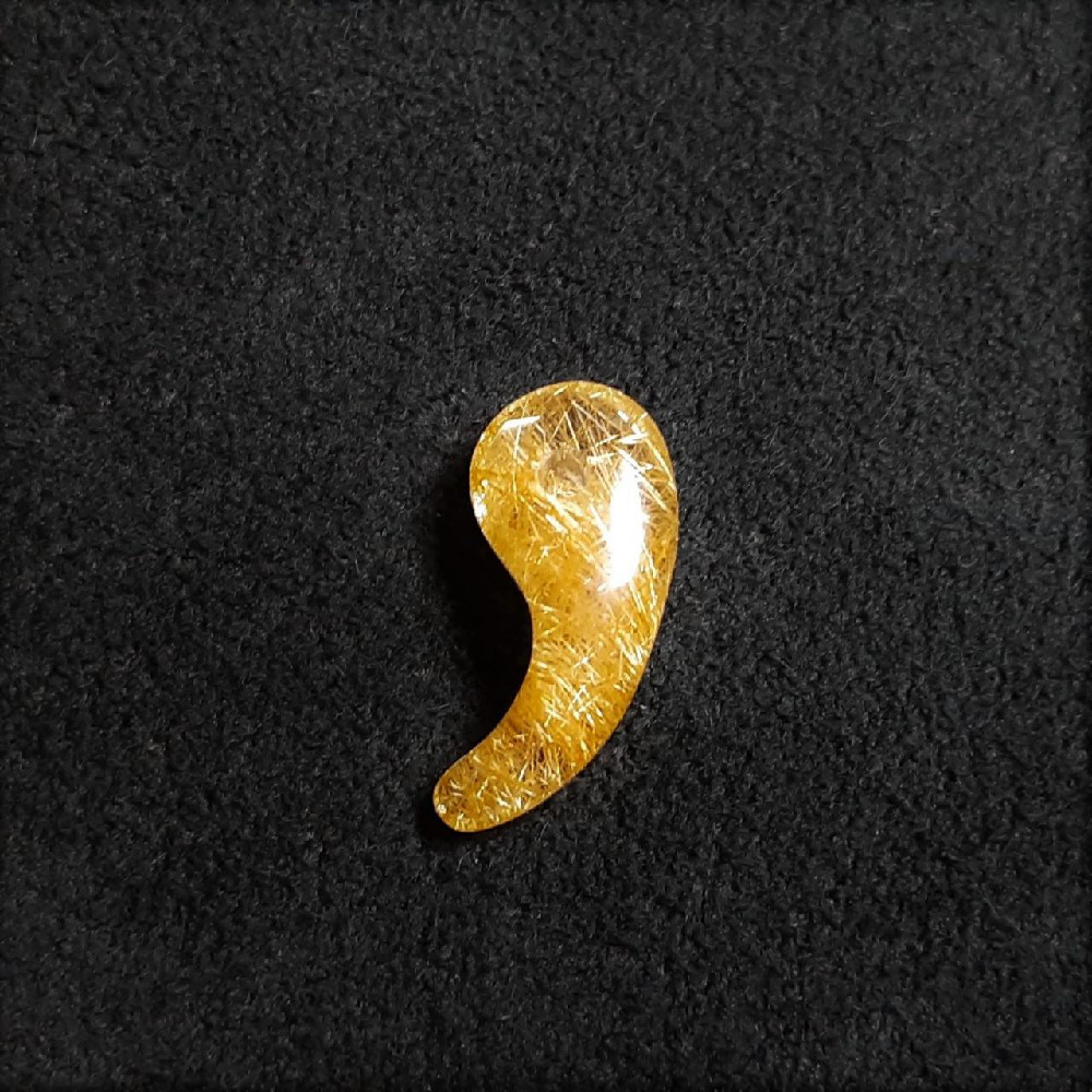 勾玉の形が綺麗すぎる!!】現品一点物 ゴールドルチル 勾玉 Ｍｒ７８