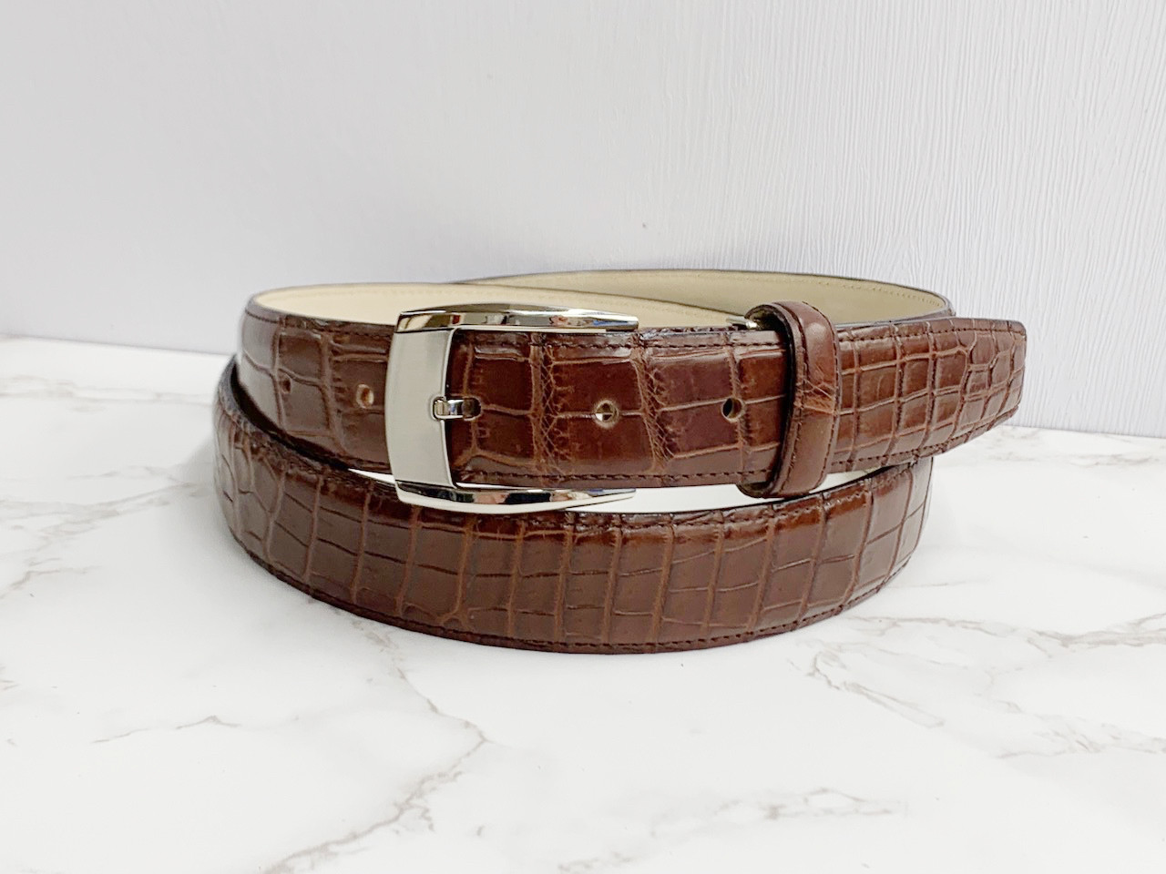 日本製　クロコダイル　マット仕上げ　３０㎜巾　センター取り　上質　ベルト　真鍮磨き上げ金具　エキゾチックレザー