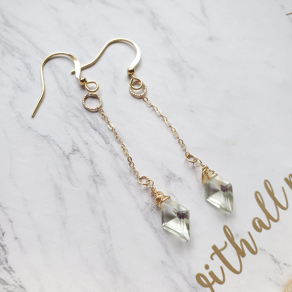 グリーンアメジストとエチオピアオパールの天然石チャーム