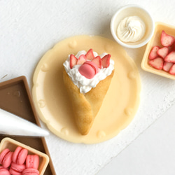 草莓馬卡龍可麗餅 耳環 單支 甜點飾品 五片草莓 第1張的照片