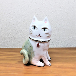おしゃれネコさんの置物　　　ネコ　置物　陶器 1枚目の画像
