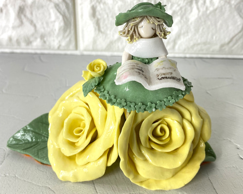 陶器人形　ロマンドール　ハンドメイド　置物　薔薇　焼き物 花冠の貴婦人 ハンドメイド ロマンドール 置物 陶器人形 焼き物