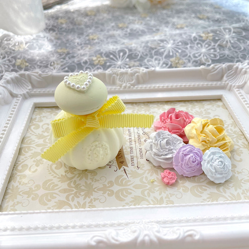 黄)香水瓶とミニ薔薇のアロマストーン ディフューザー・アロマポット 