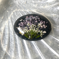 レースフラワーと紫の小花達（ブローチorヘアゴム） 2枚目の画像