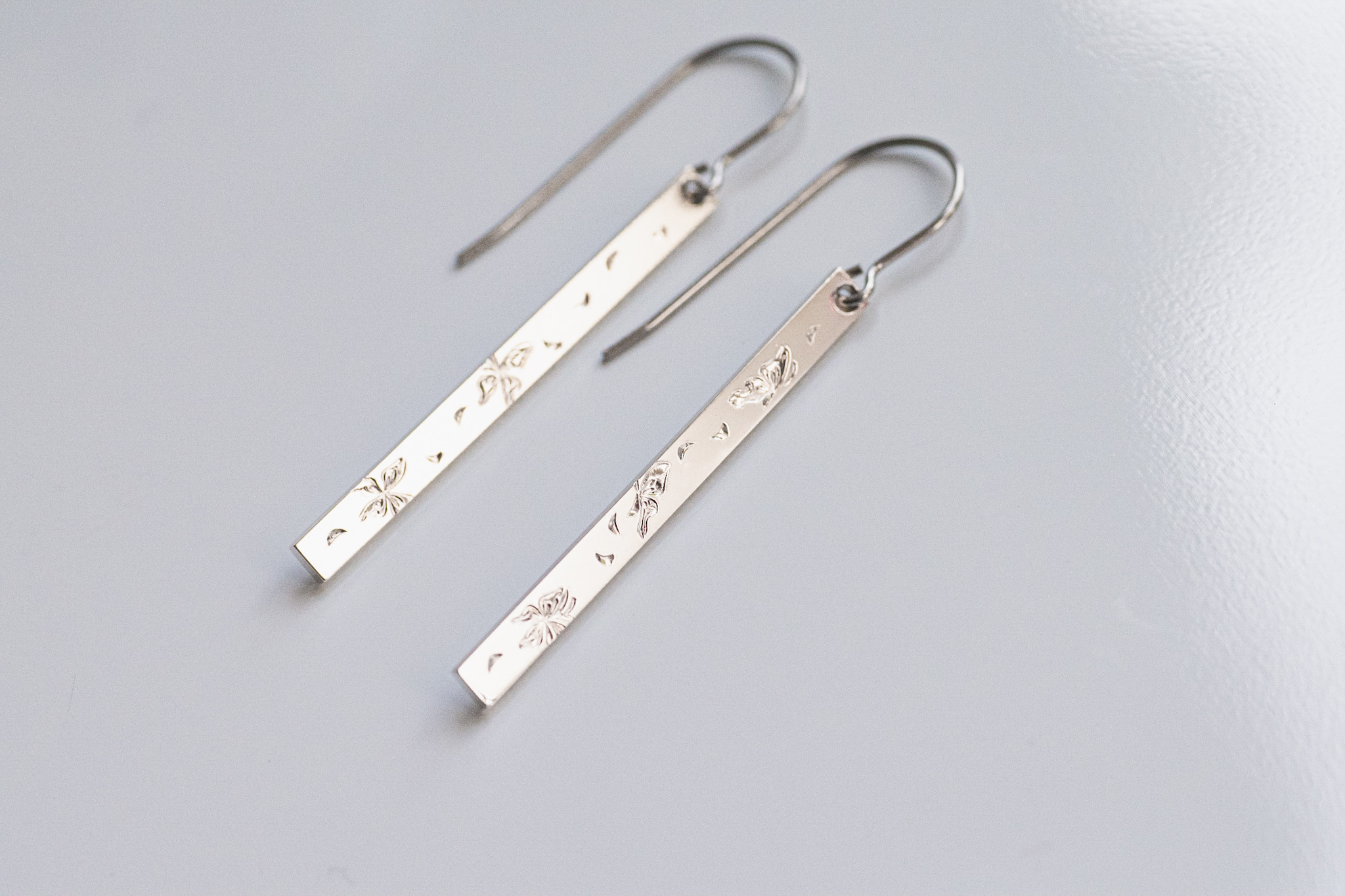 「蝶と花片」Titan+silver pierce