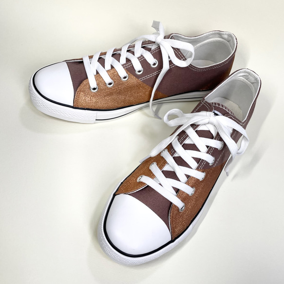 幾何雙色低筒運動鞋（摩卡x古銅色）22.0cm-24.5cm 第1張的照片