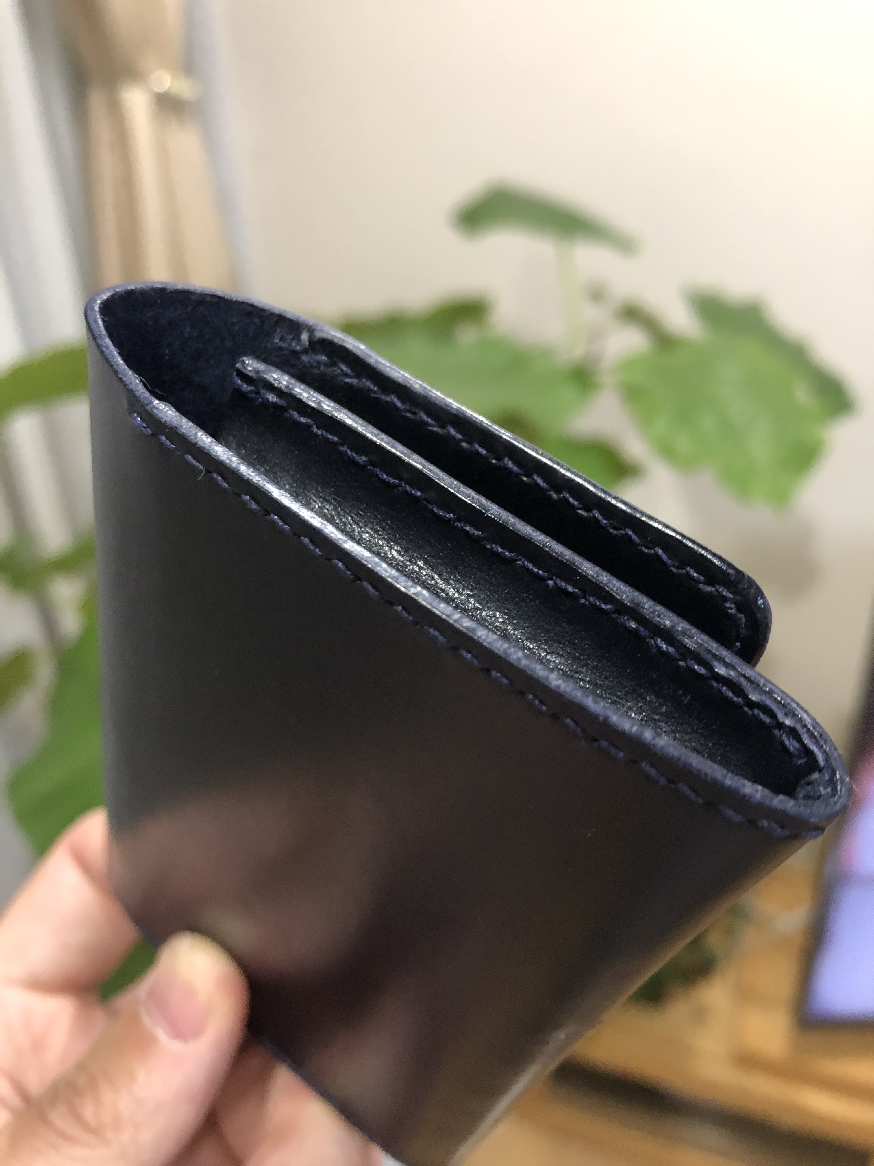 ブライドルレザー　名刺入れ　ネイビー