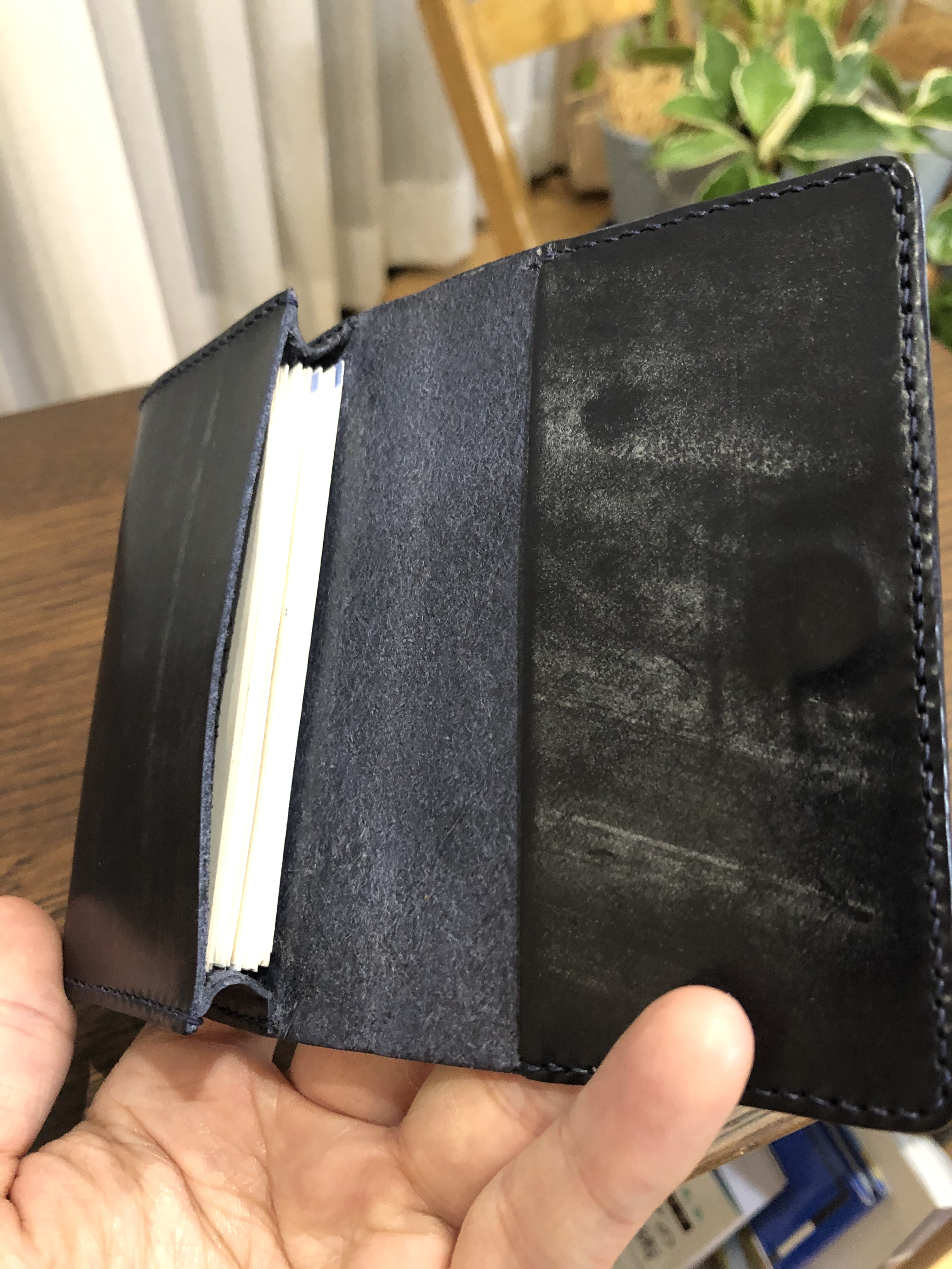 ブライドルレザー　名刺入れ　ネイビー