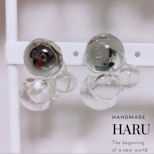 新作】♡クリアレジンのつぶつぶピアス♡ 透明 ピアス（スタッド・一粒 