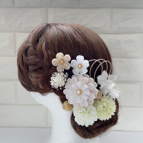 白＊華マム＊かすみ草❁振袖髪飾り【和 つまみ細工】結婚式・成人式