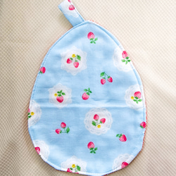 シルク＆Wガーゼ　新生児用～乳児　授乳時にお口許に挟むハンカチスタイ　 3枚目の画像