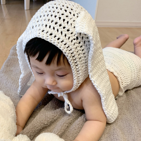 手編みのニューボーンフォト衣装セット｜くま耳・うさ耳帽子付き｜出産祝い・おうち撮影にもおすすめ　 6枚目の画像