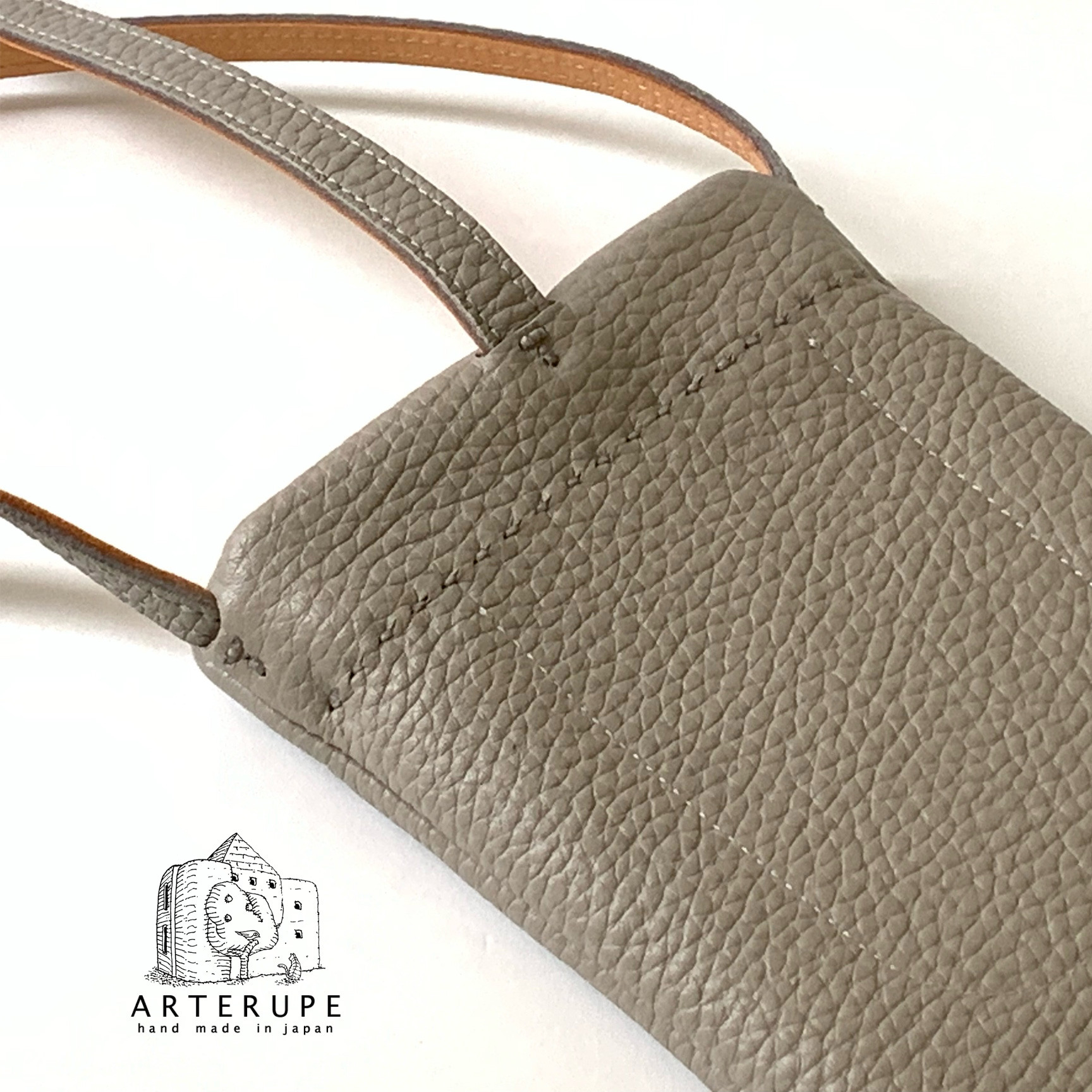 スマホショルダー Little Bird/S ブラック 本革使用｜詳細画像