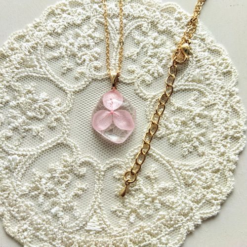 紫陽花水面ネックレス / レジン / ピンク ネックレス