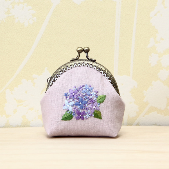 紫陽花のがま口　手刺繍　 2枚目の画像