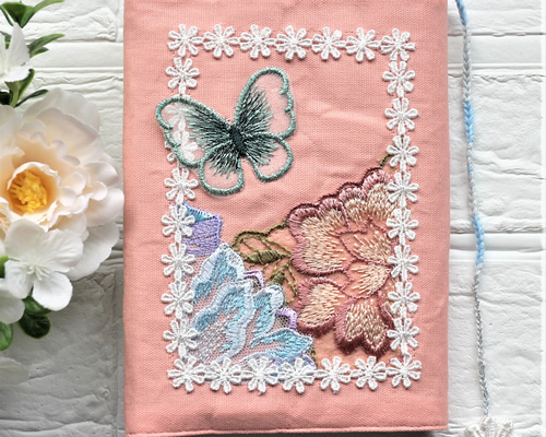 刺繍レースのブックカバー（C） 文庫本サイズ ブックカバー