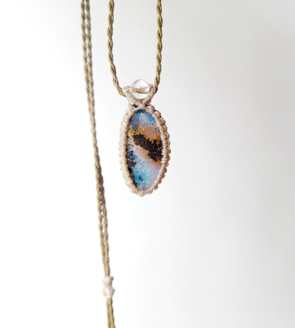 【SALE】【送料無料】BLUEボルダーオパール10.05ct◆マクラメペンダント 2枚目の画像