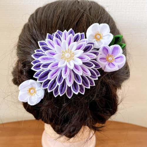 つまみ細工　紫×白　ゴールドセット 紫＊白＊金 かすみ草 つまみ細工 髪飾り 成人式 結婚式 ヘアピン