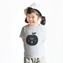 Kids 名前入り 名入れ Ｔシャツ 半袖（りんごの気持ち） 2枚目の画像