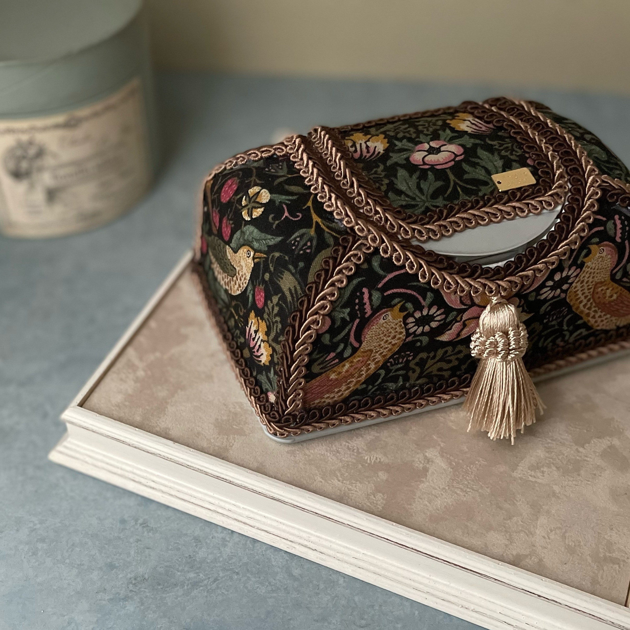 ウィリアムモリス ティッシュケース ピンパーネル(P) 川島織物 ハンドメイド