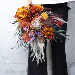【人気】テラコッタカラーのネイティブ花材を束ねたクラッチブーケ パンパスグラス ウェディングブーケ ドライフ 3枚目の画像