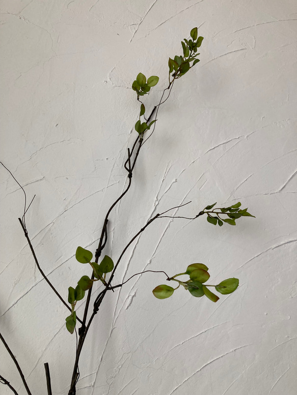 [送料込み] グリーン葉っぱ　フェイクグリーン　枯枝　造花　光触媒　人工植物　107cm 2本 5枚目の画像