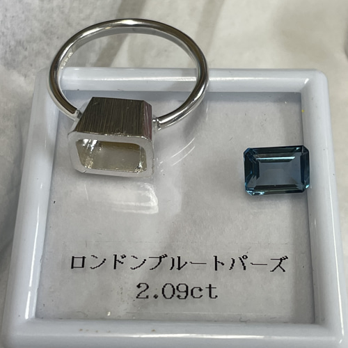 ロンドンブルートパーズ オクタゴンカット 2.09ct シルバーSV925
