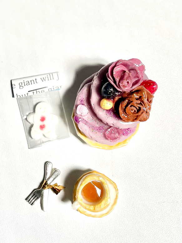 薔薇のブルーベリーパンケーキとティーセット 2枚目の画像