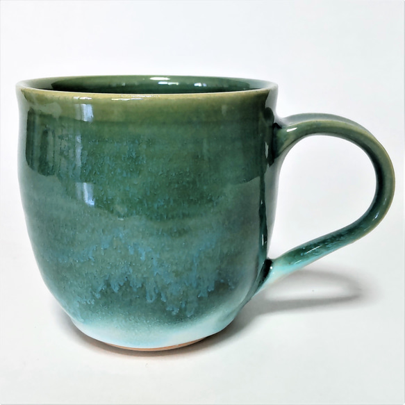 エメラルドグリーンのマグカップ（大きめ） 2枚目の画像