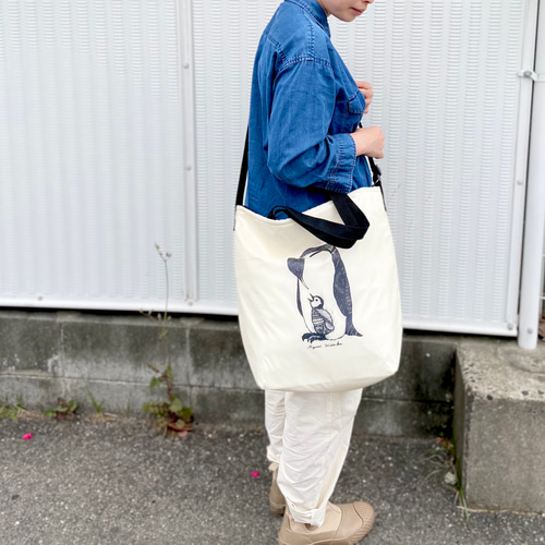 保留中。再お値下げ！パンダモコモコショルダーバック。 ふわふわ もこもこ パンダ ぬいぐるみ ポシェット 鞄 ショルダー
