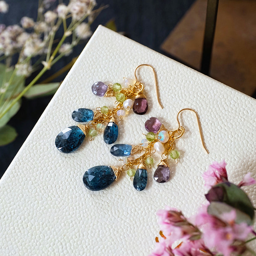 14kgfモスカイヤナイト・マルチカラースピネルピアス/イヤリング  