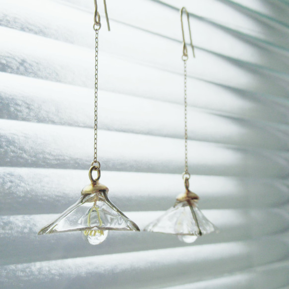 【再販7】微発光ランプシェードピアス(イヤリング)【特集掲載作品】 6枚目の画像