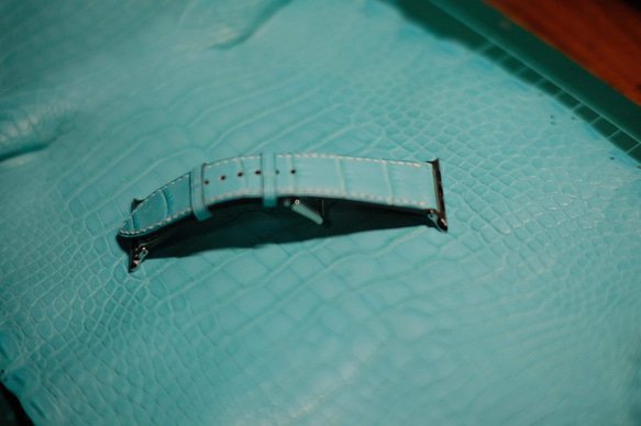 高級ワニ革時計ベルトアップルウォッチ時計バンド手縫い時計バンド 2枚目の画像