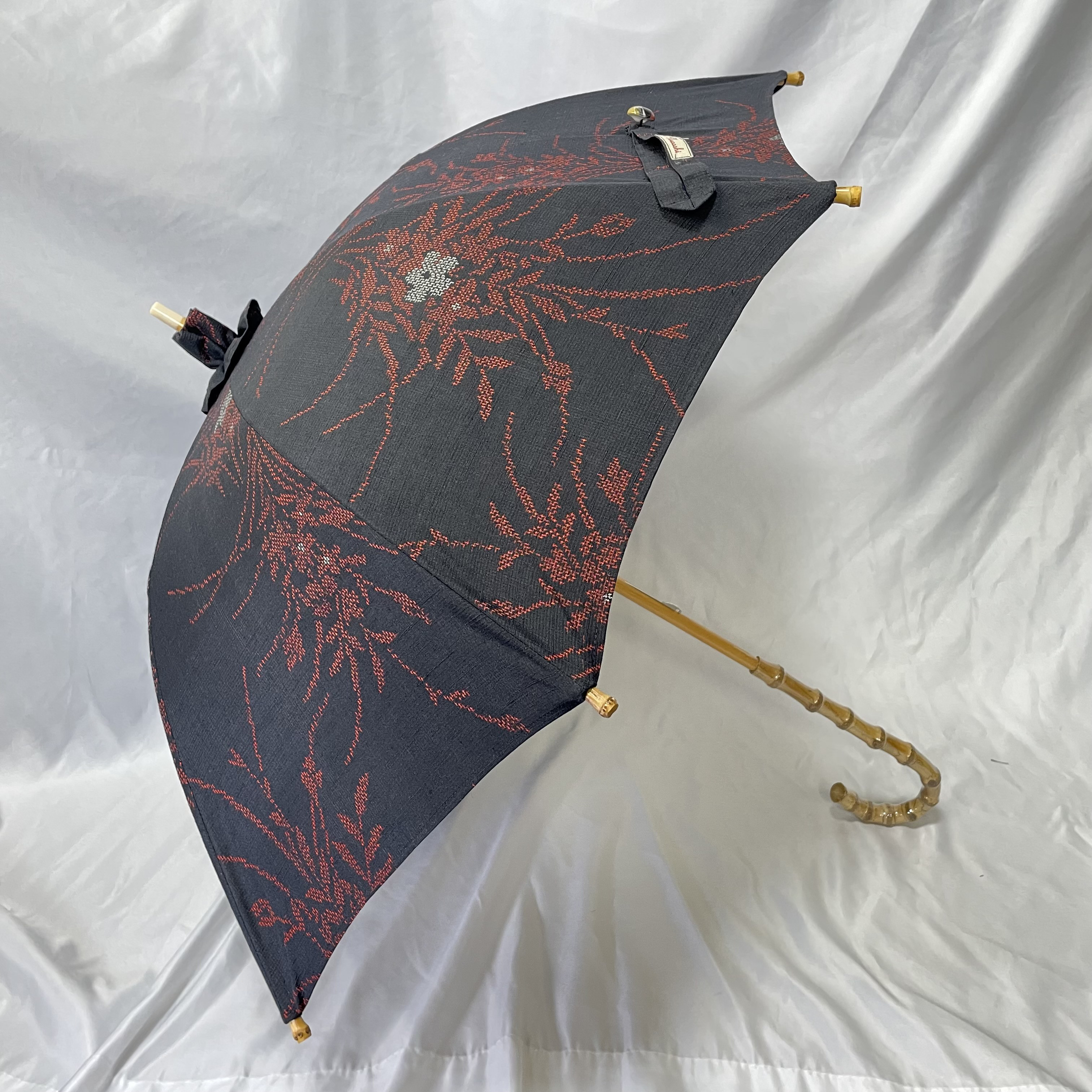 反物から制作した日傘　炎昼 5,964円