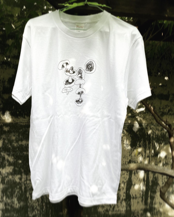 椎茸ナイン Tシャツ　白 2枚目の画像