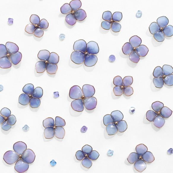 雨時花フープ（紫陽花/ Hydrangea) 耳飾り「季節限定」 3枚目の画像