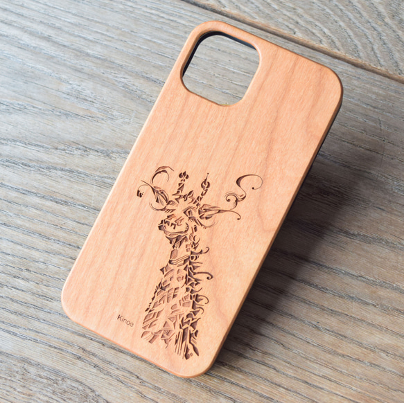 【動物シリーズ/ねむねむキリン】木製iPhoneケース/木製スマホケース/スマホカバー【名入れ】 3枚目の画像