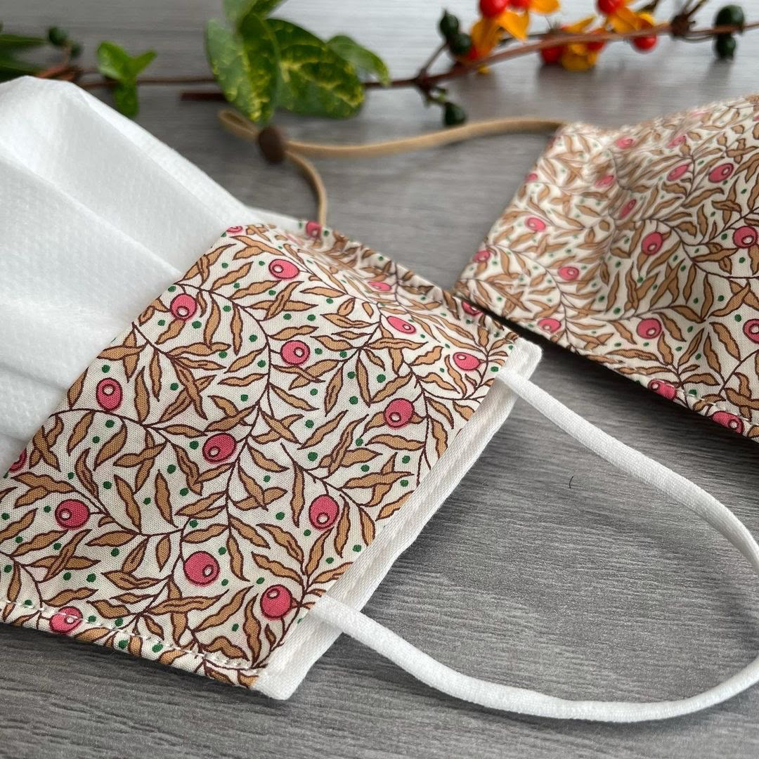 Agogopresbyhospital - 不織布が見える リバティ マスクカバー  