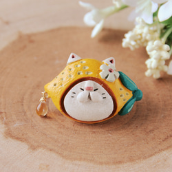 猫のブローチ＆イヤリング　レモン頭巾 3枚目の画像