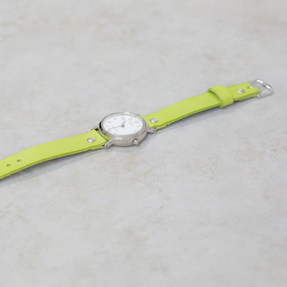 <新作> 小さい腕時計♪ 夏はライムカラー チプシチ レザー ライトグリーン 革ベルト 腕時計 5枚目の画像