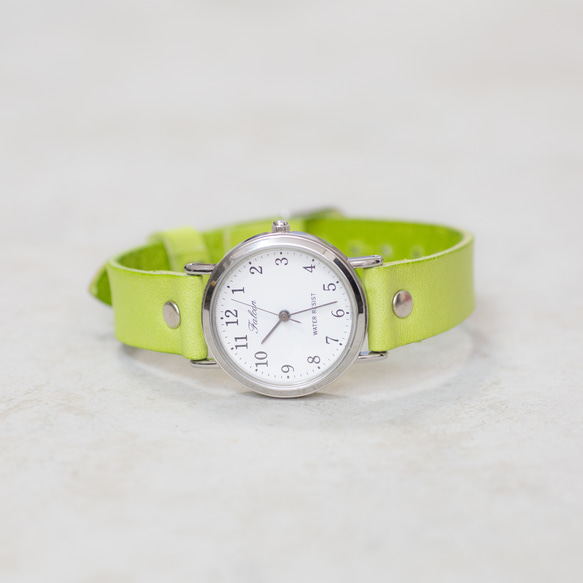 <新作> 小さい腕時計♪ 夏はライムカラー チプシチ レザー ライトグリーン 革ベルト 腕時計 1枚目の画像